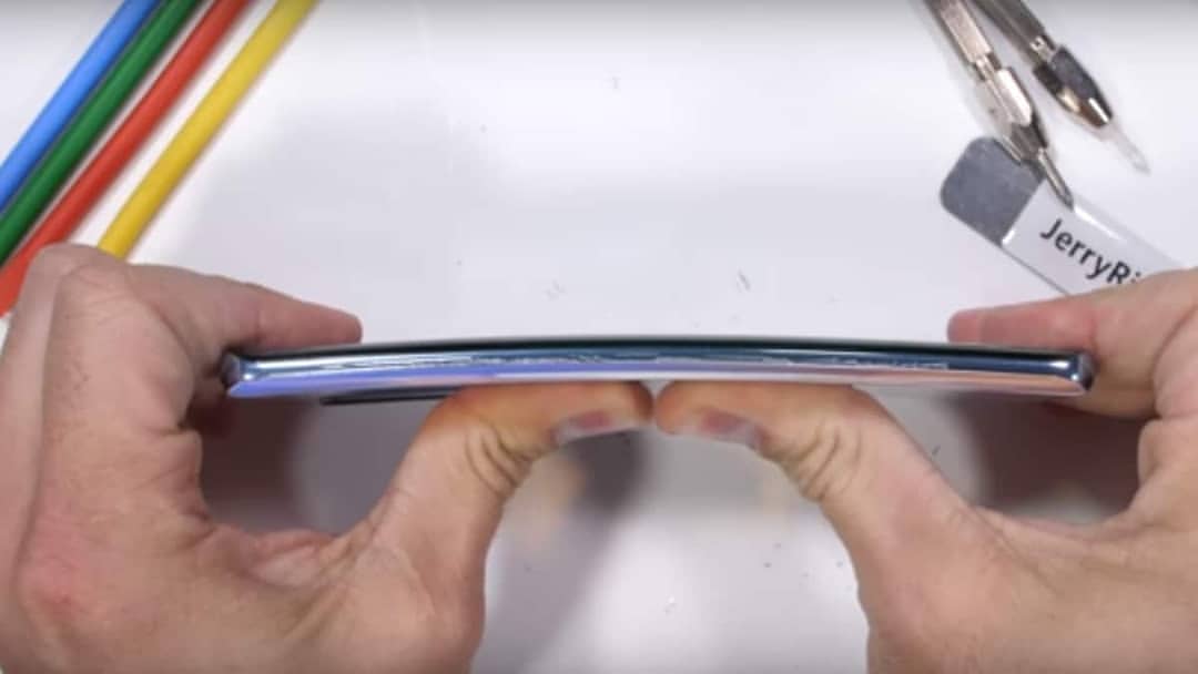 Huawei P30 Pro Survived the Bend and Fire Test, and in-Display Fingerprint Sensor Worked Despite Scratches